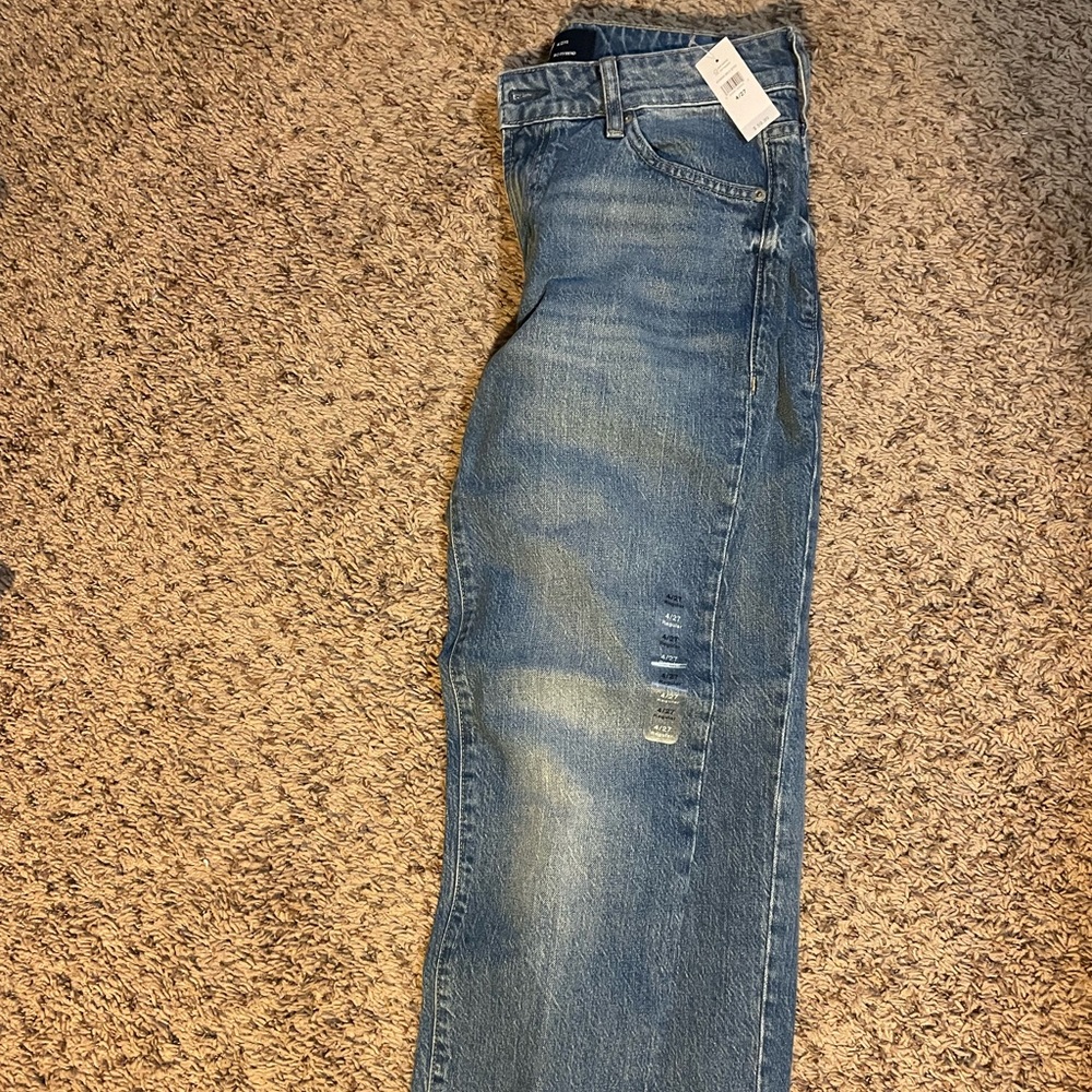 Gap boyfriend jeans with tags!